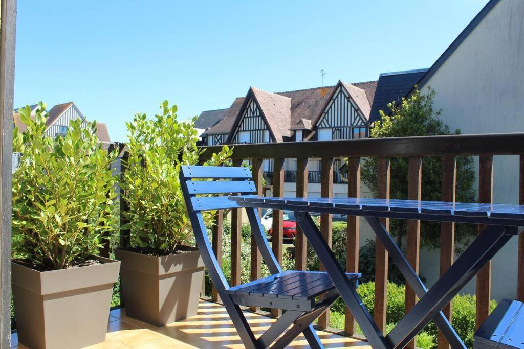 Cabourg, Appartement T2 Acces Direct Mer Exterior photo